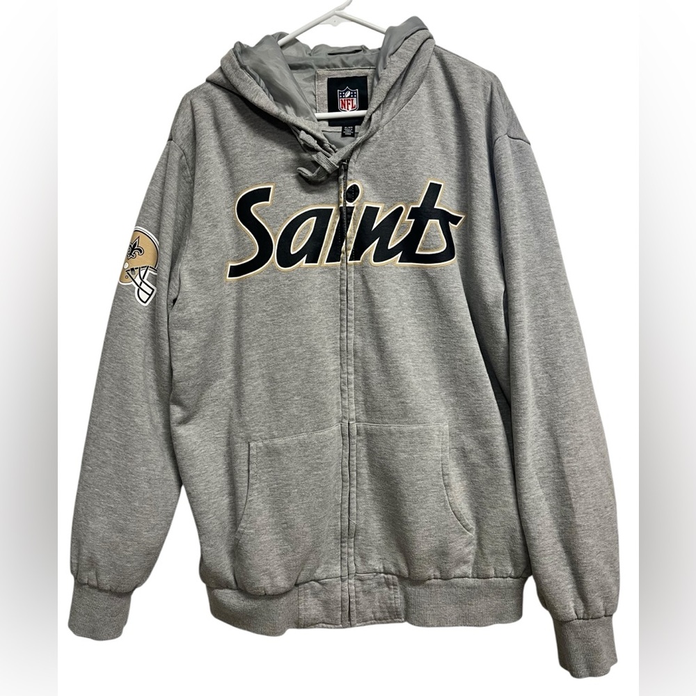 New Orleans Saints fleece zip up jacket men’s size XL. Gray Saints zip up coat